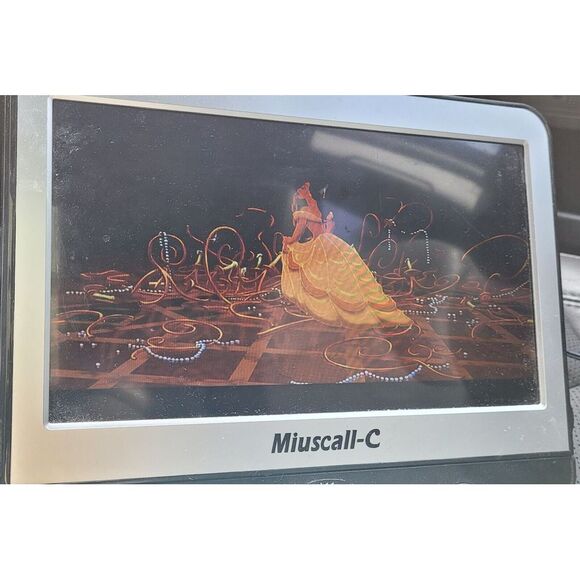 Miuscall-c Portable car dvd player 10" Screen. Headrest Mount - Picture 4 of 7